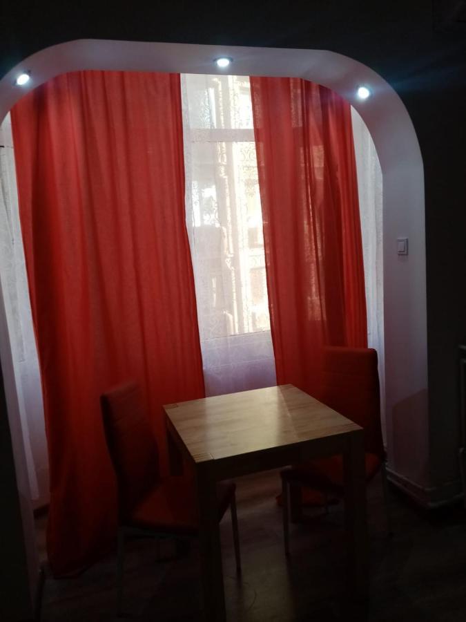 Luxus Apartaments Europe In Piata Universitate 布加勒斯特 外观 照片